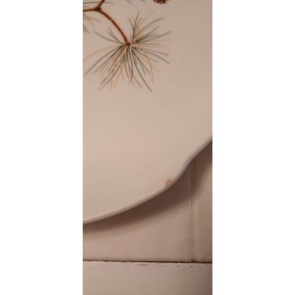 Vintage, W.S George pine cone Branch plates, set of 2 - Picture 6 of 6